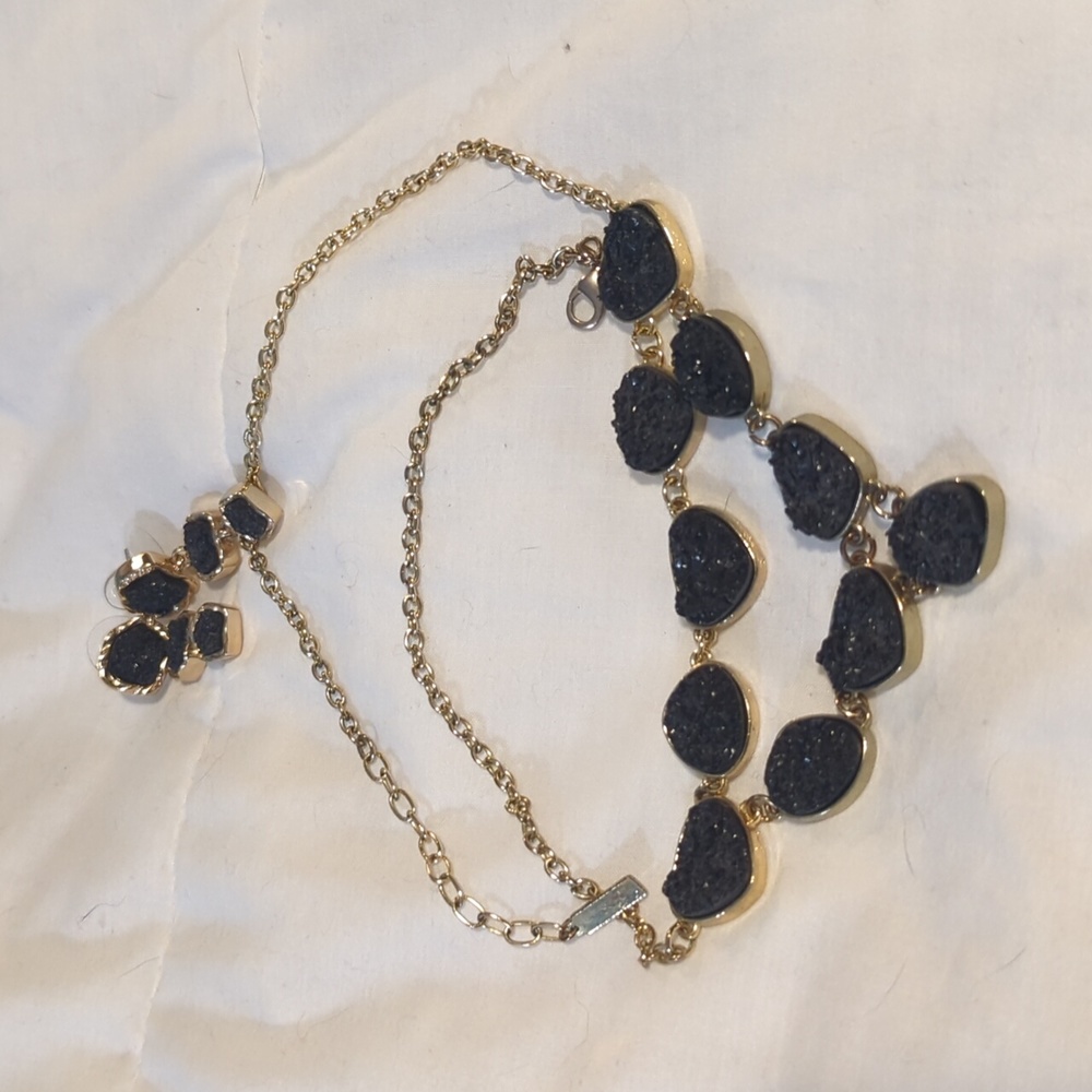 Black and Gold Earrings and Necklace Set